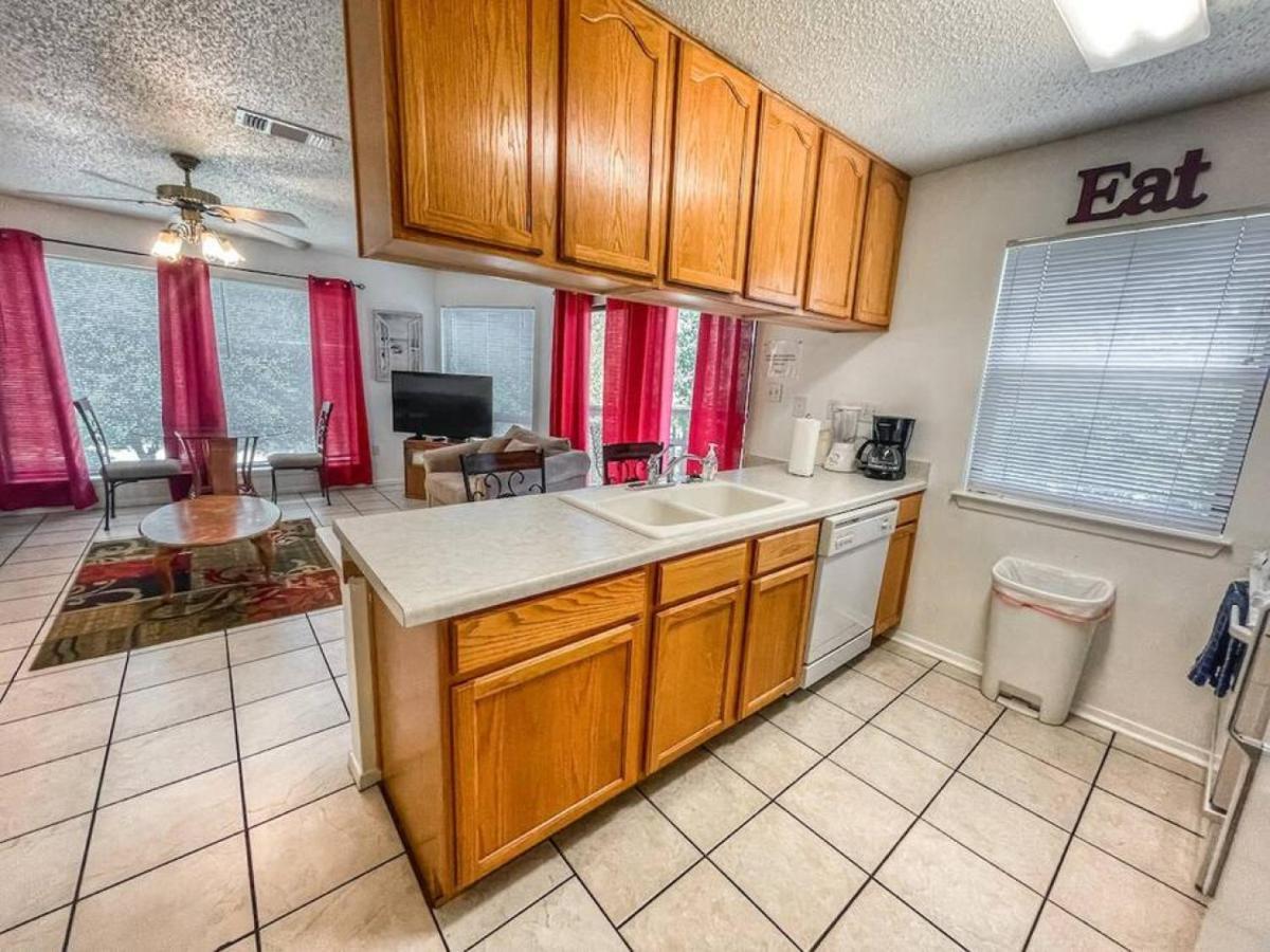 Comal River Condo 373 Ню Браунфелс Екстериор снимка