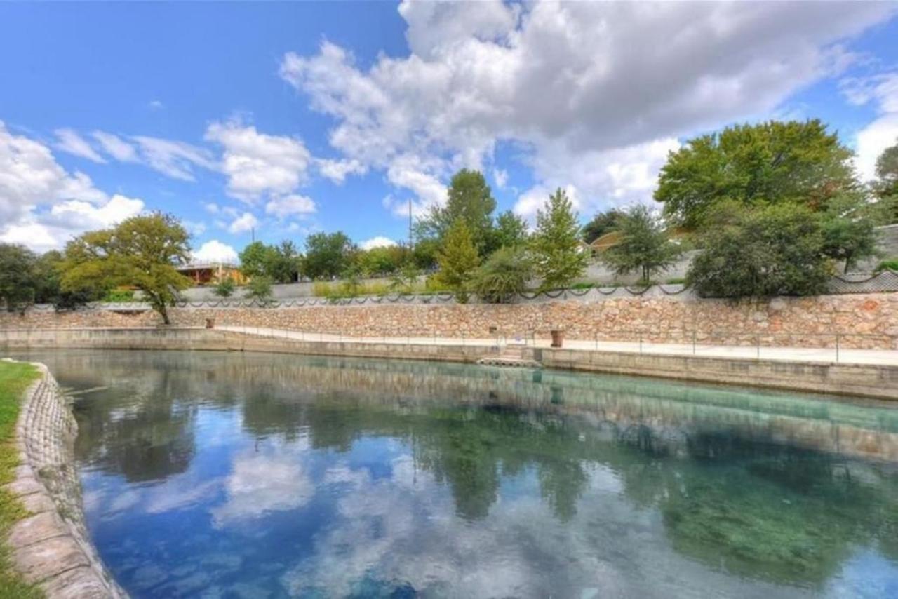 Comal River Condo 373 Ню Браунфелс Екстериор снимка